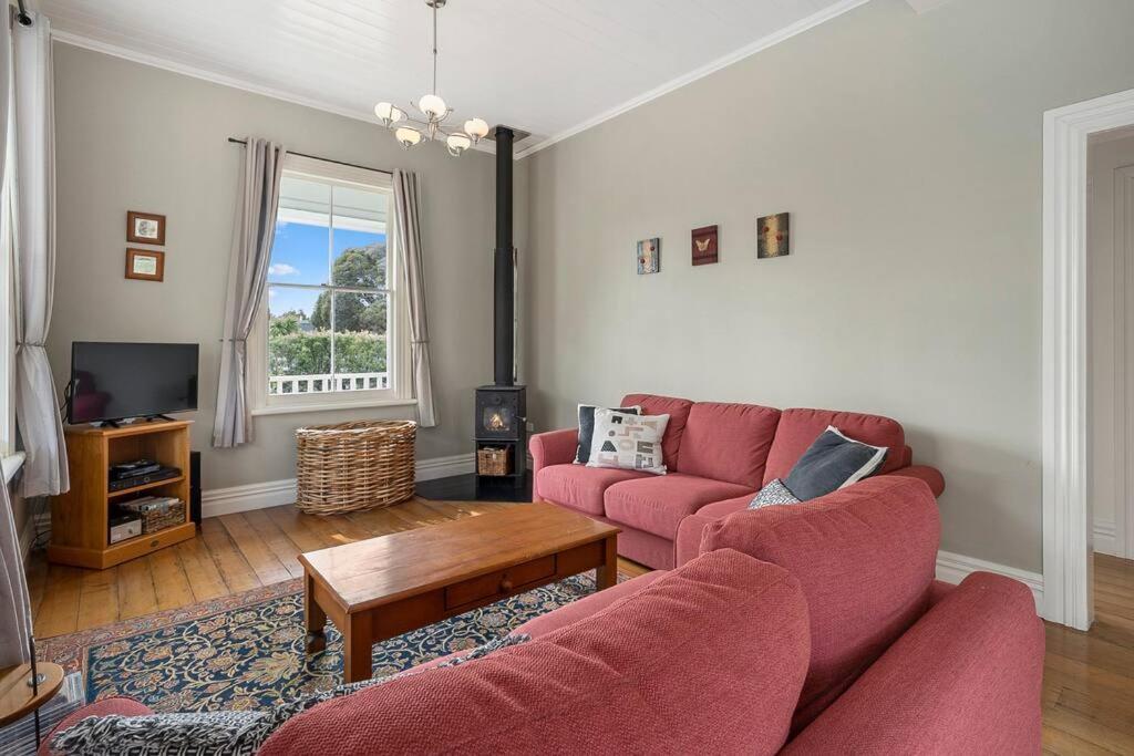 Applecross Cottage Martinborough Bagian luar foto