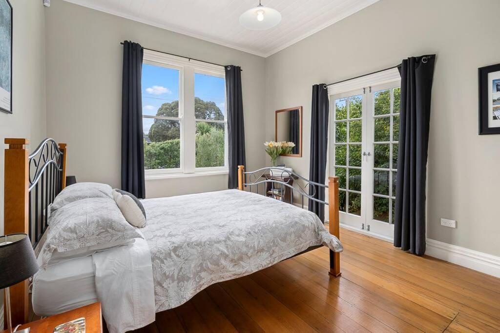 Applecross Cottage Martinborough Bagian luar foto